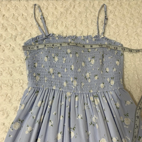 Hollister Floral Smocked Tiered Tie Back Midi Dress Sz S - Picture 14 of 14